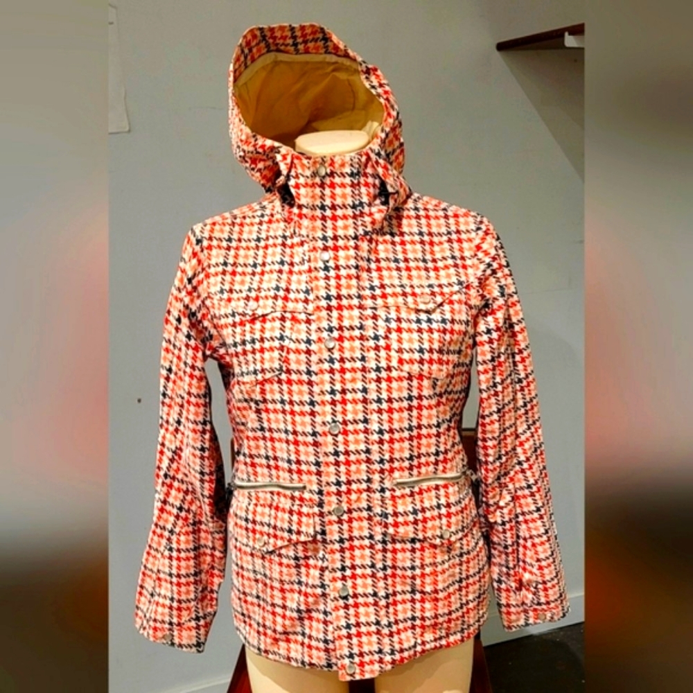 Burton plaid women's ski, snowboarding jacket size small